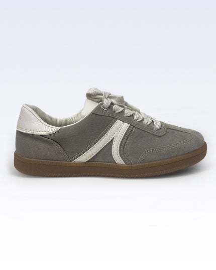 Tenis gris con cordón lurex