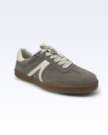Tenis gris con cordón lurex