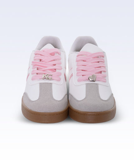 Tenis blanco con rosa y pines