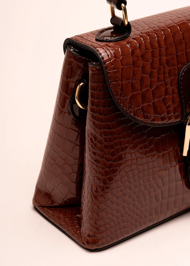 Bolso estructurado efecto charol cafe