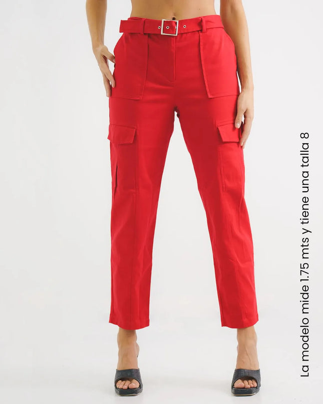 Pantalón Rojo Tipo Cargo con Correa