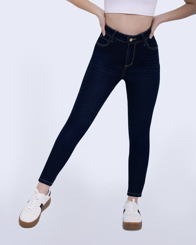 Jean Skinny tiro medio oscuro