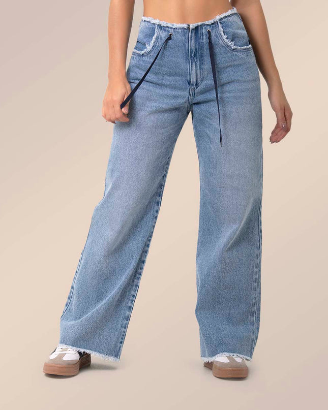 Jean Straight pretina deshilachada