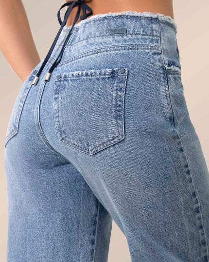 Jean Straight pretina deshilachada