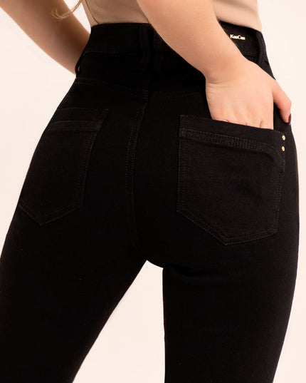 Jean Semicampana tiro alto negro