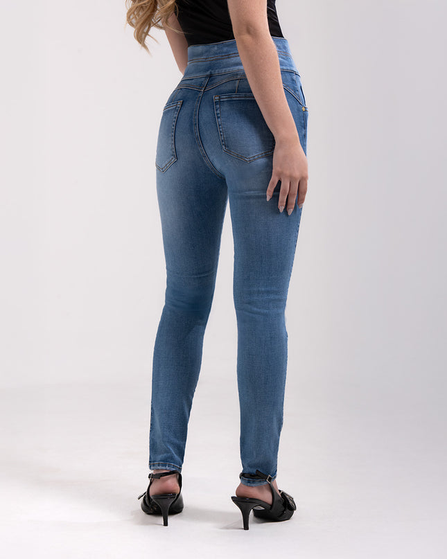 Jean Skinny  Levanta cola claro.