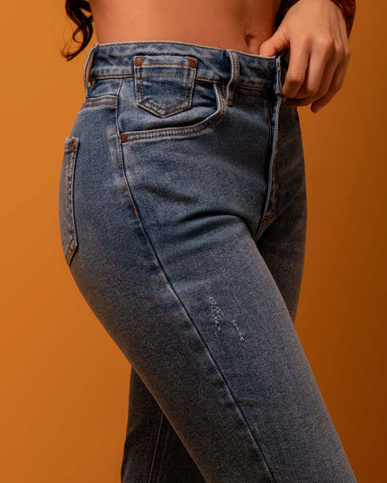 Jean Newmomfit tiro alto