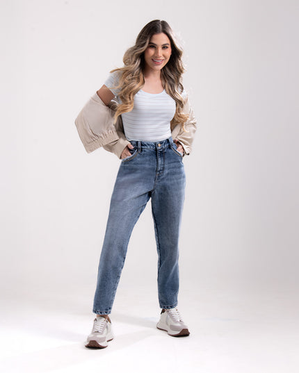 Jean Momfit tiro alto denim medio