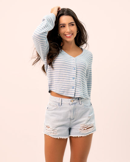 Short en  Denim con efecto destroyed