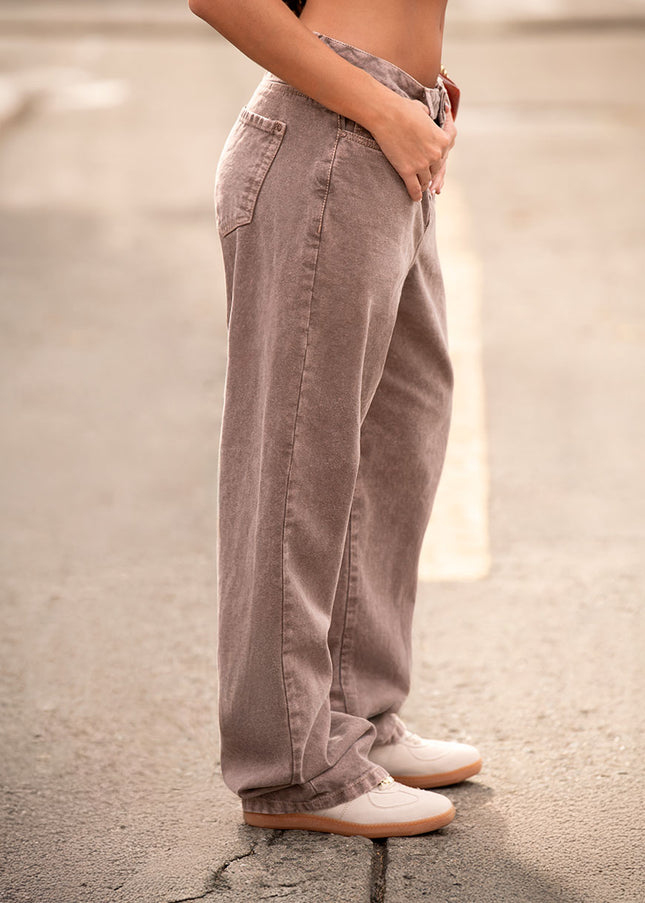 Jean Straight camel tiro medio