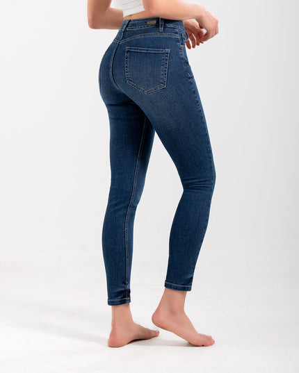 Jean Skinny tiro medio oscuro