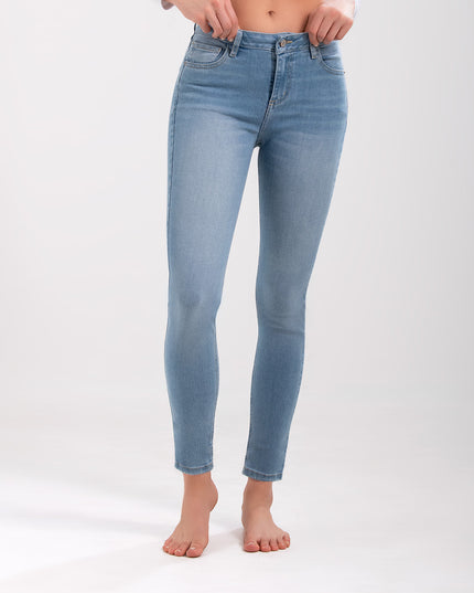 Jean skinny tiro medio claro