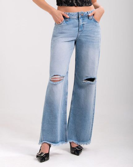 Jean Wide leg tiro medio bota desflecada