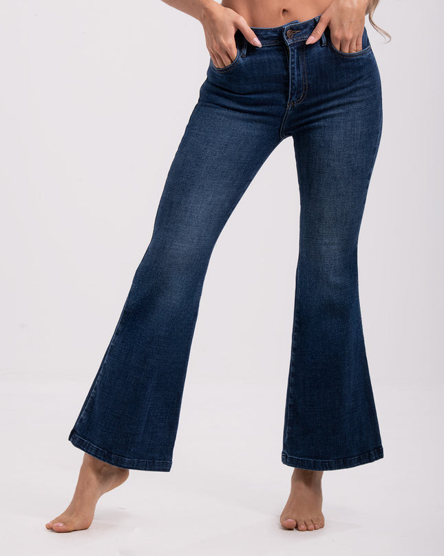 Jean Flare tiro alto oscuro.