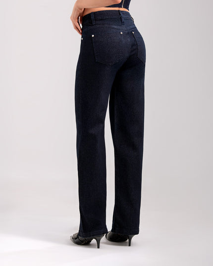 Jean Straight oscuro con acabado brillante