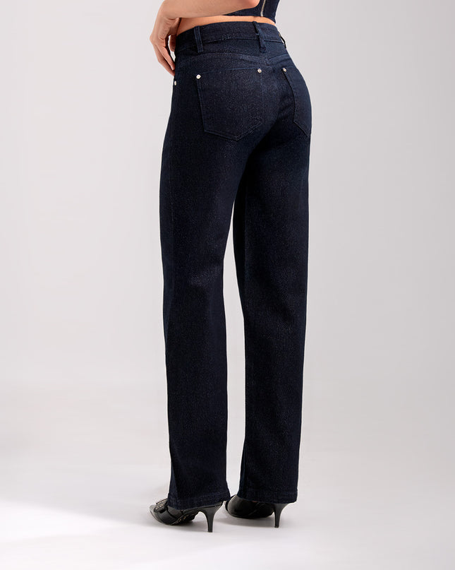 Jean Straight oscuro con acabado brillante