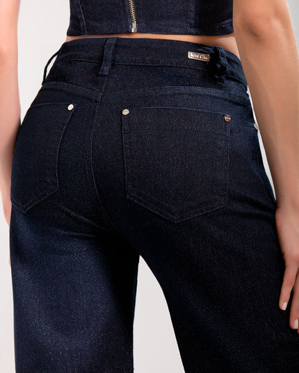 Jean Straight oscuro con acabado brillante