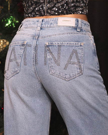 Jean Straight con detalle en pedrería