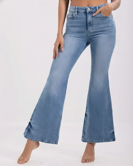 Jean Flare tiro alto claro.