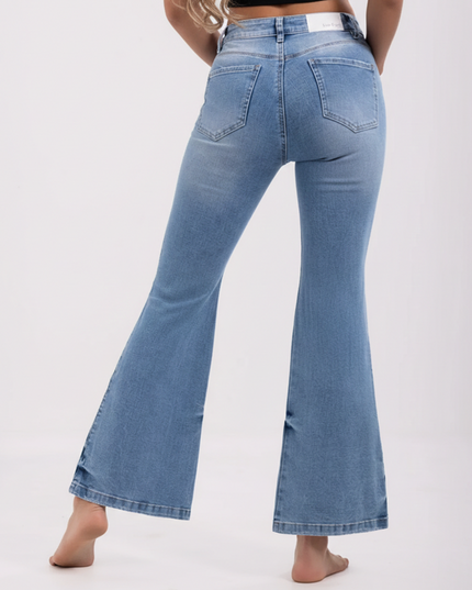 Jean Flare tiro alto claro.