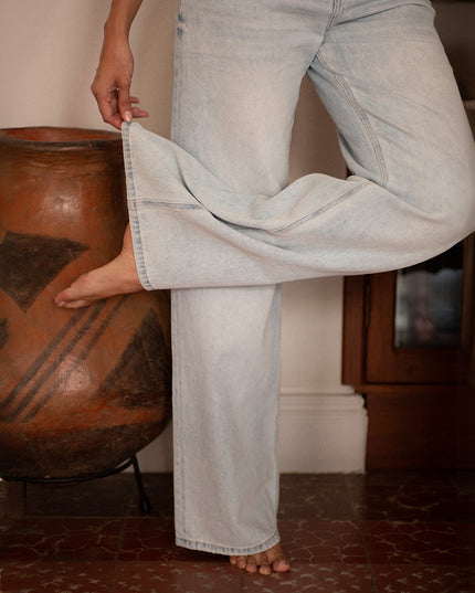 Jean Wide leg extra largo claro