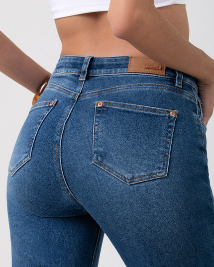 Jean Newmomfit tiro alto tono medio