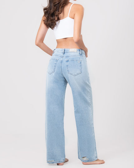 Jean Wide leg tiro medio con detalle en bota posterior