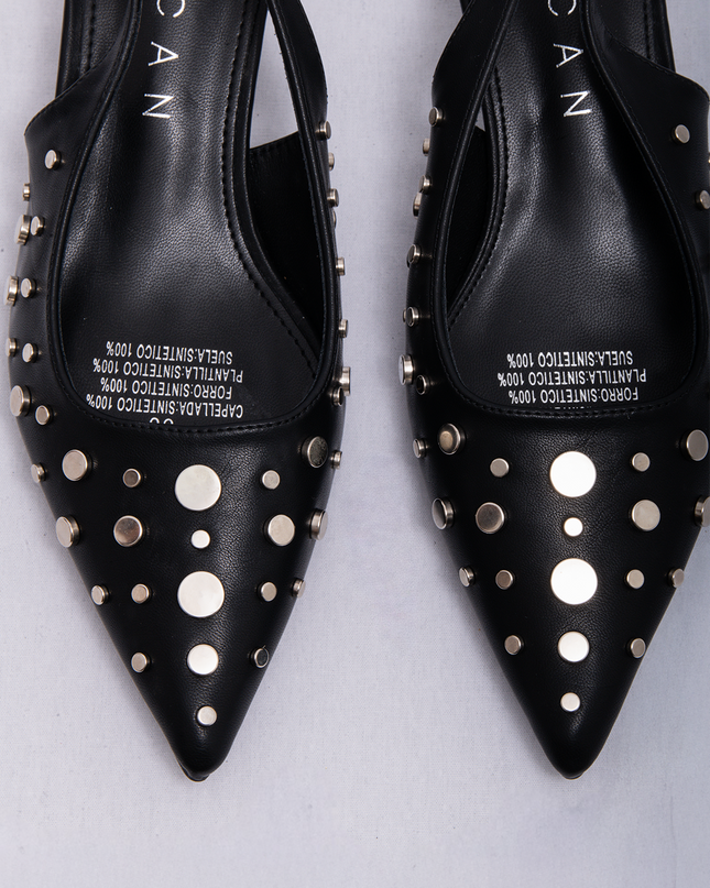 Stilettos negro con taches