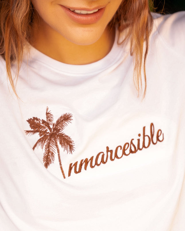 Camiseta blanco con bordado