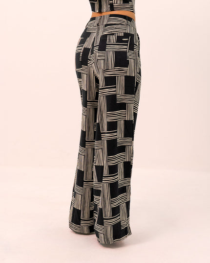 Set Negro con estampado geométrico