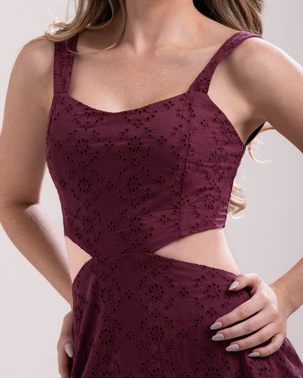 Vestido Largo vinotinto con Aberturas Laterales.