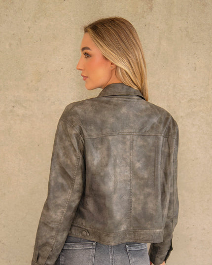 Chaqueta efecto cuero gris