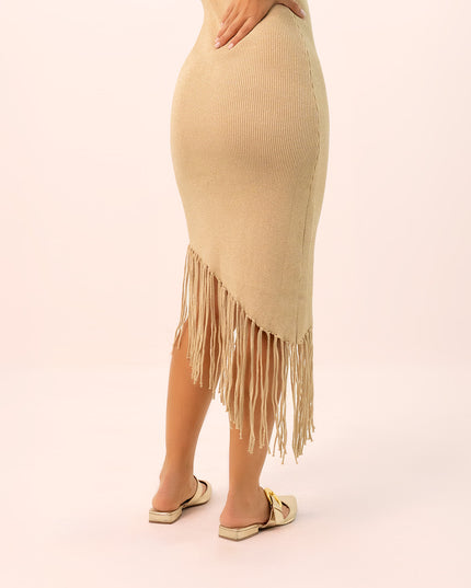 Vestido Beige tejido con flecos