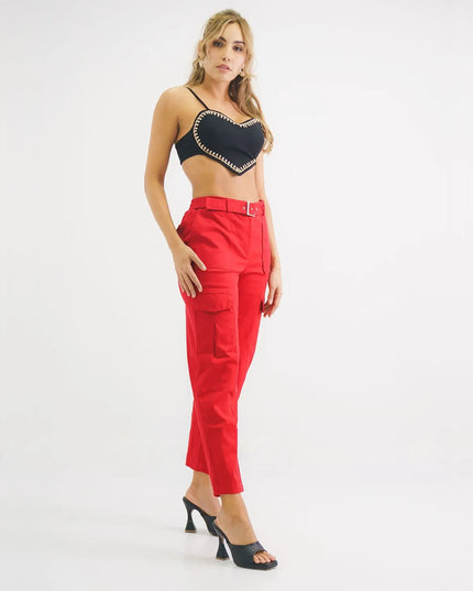Pantalón Rojo Tipo Cargo con Correa