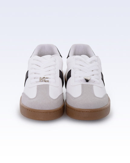 Tenis blanco con pines