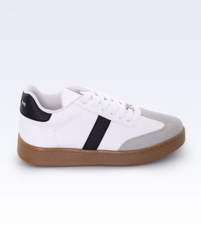 Tenis blanco con pines