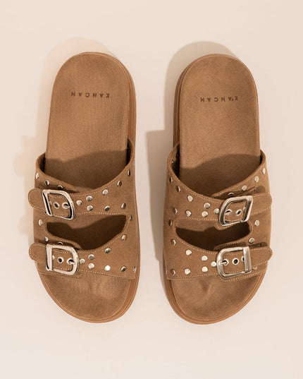 Sandalia Cafe con hebillas y taches