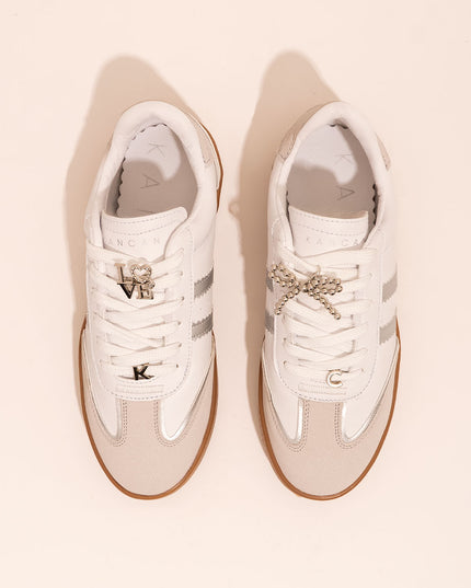 Tenis Blanco con detalle plateado