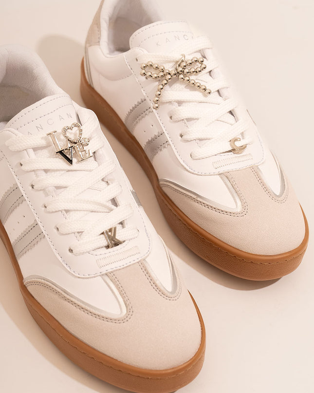 Tenis Blanco con detalle plateado
