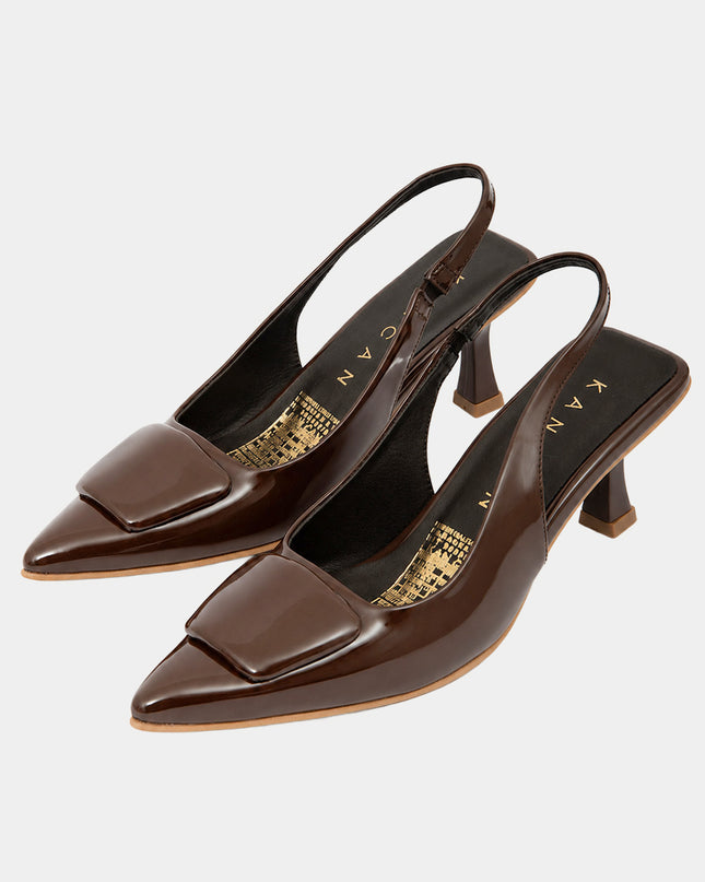 Stilettos chocolate  en charol  de tacón medio