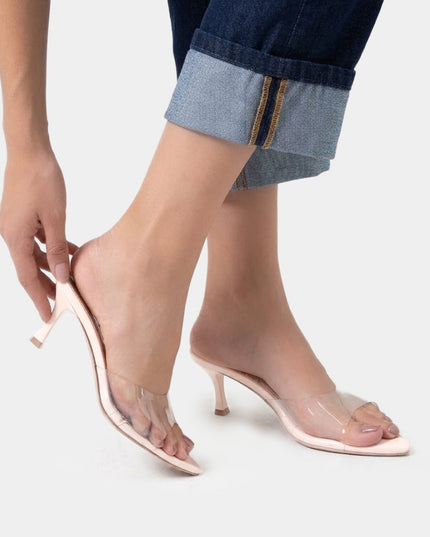 Sandalia mule de tacón medio con transparencias
