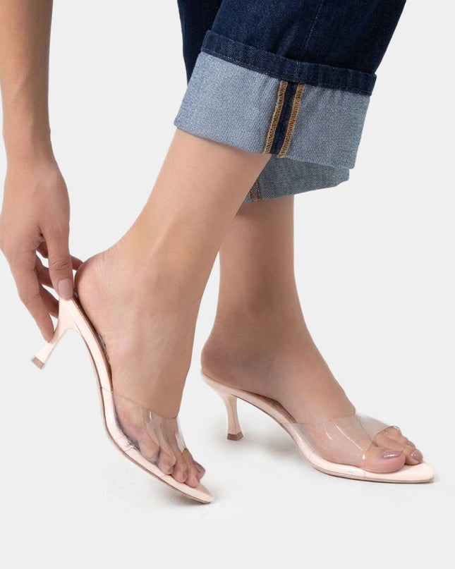 Sandalia mule de tacón medio con transparencias