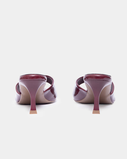 Sandalia mule de tacon bajo burgandy