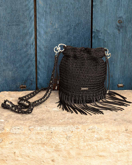 Bolso hombro tejido negro