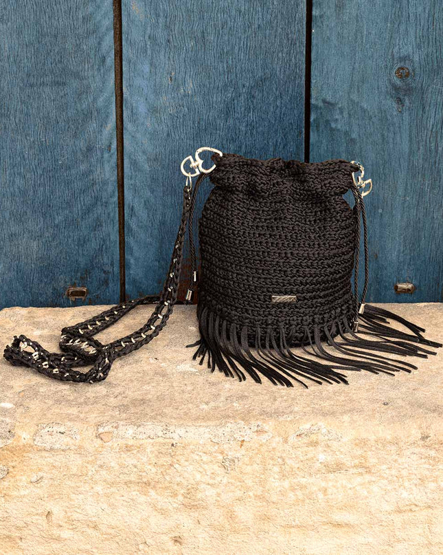 Bolso hombro tejido negro