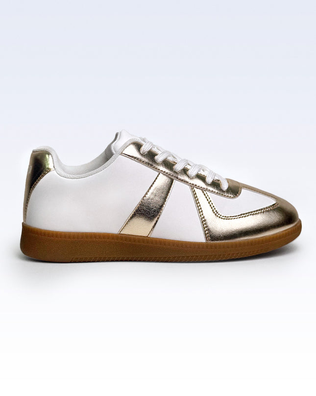 Zapatilla tipo samba dorada