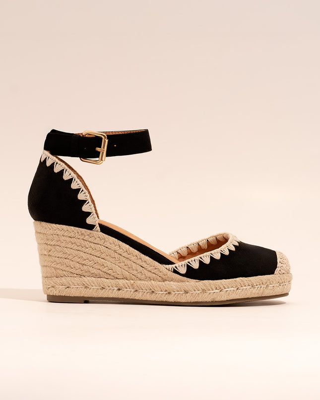 Alpargata negra en yute