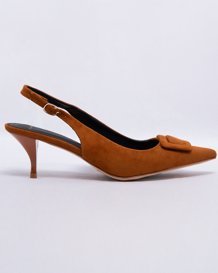 Stilettos en gamuza con hebilla decorativa