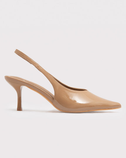 Stilettos Camel en charol  de tacón medio