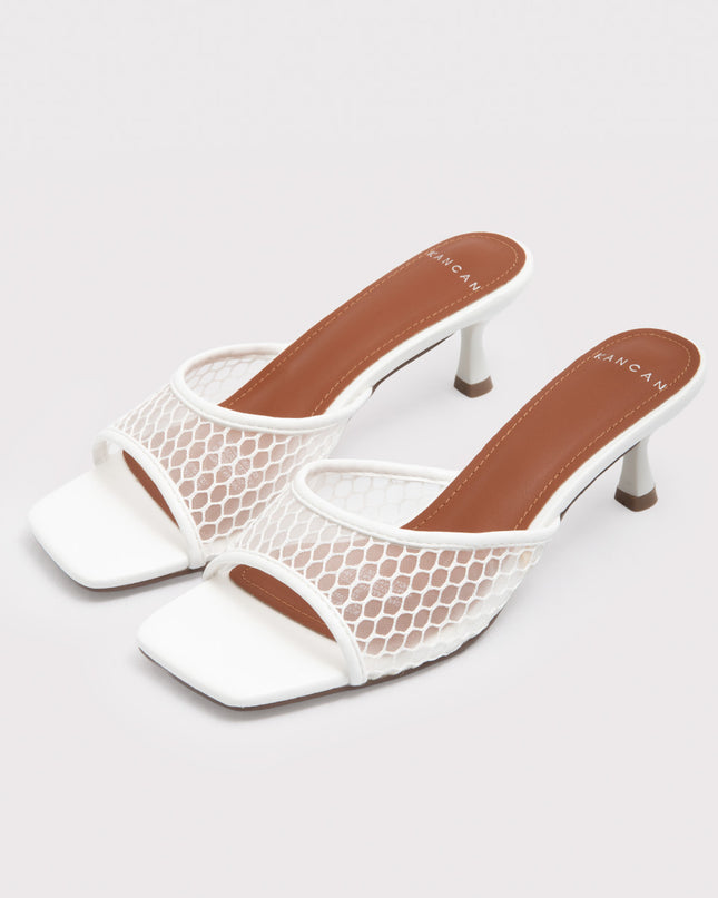 Sandalia tacón medio con detalle mesh blanco